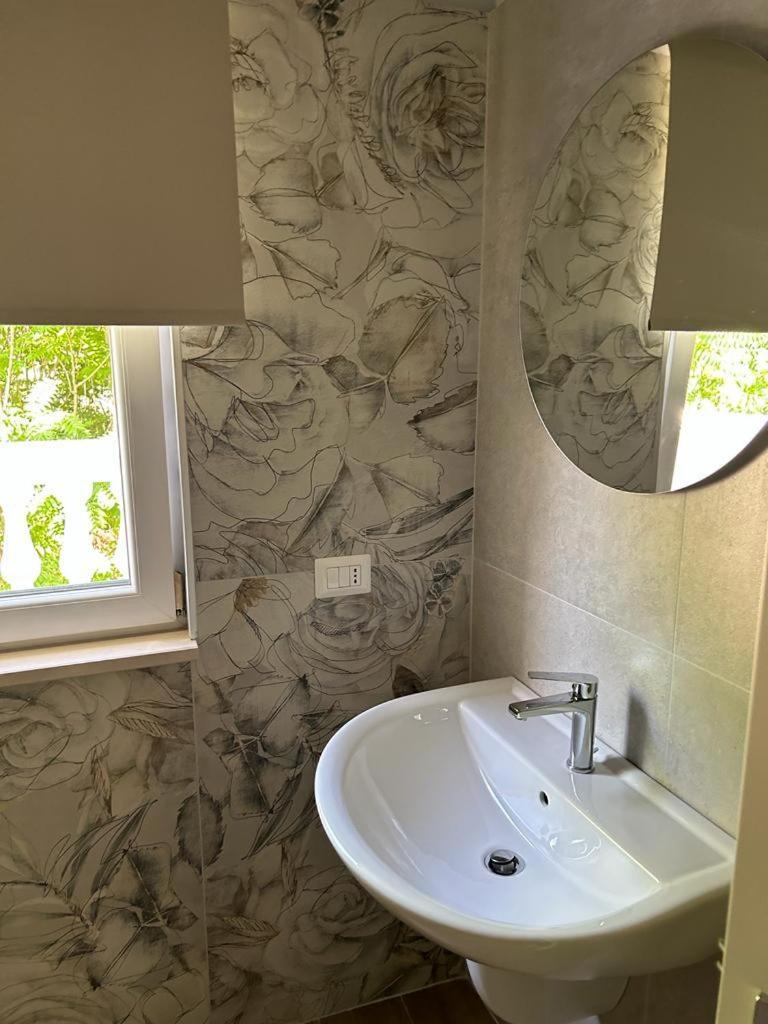 Ro.Ma Apartment Canosa di Puglia Esterno foto